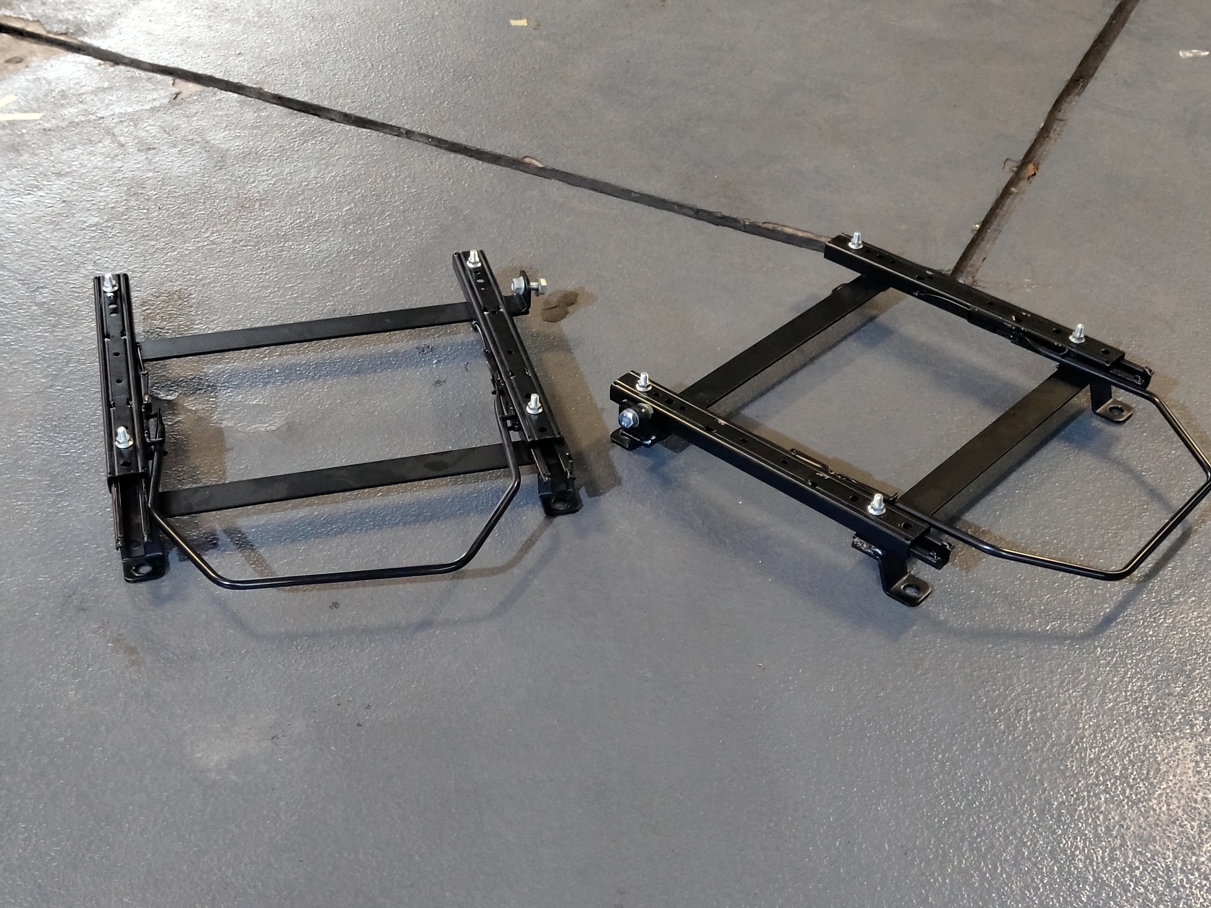 Bride Super Seat rail RO Type BMW F22 2 series 櫈架(二手)